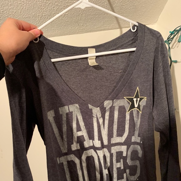 Tops - Vanderbilt long sleeve shirt
